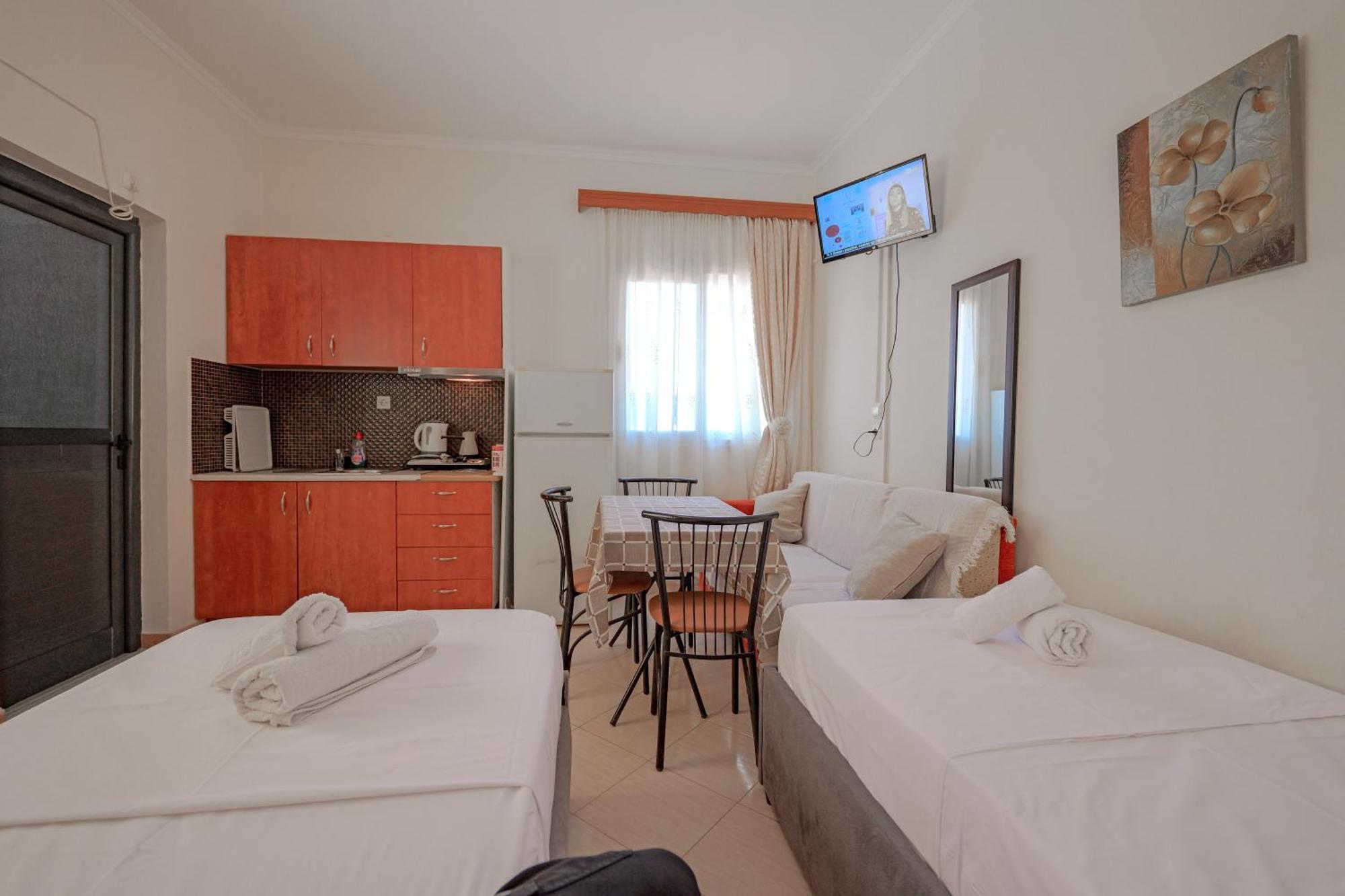 Rafail Hotel *