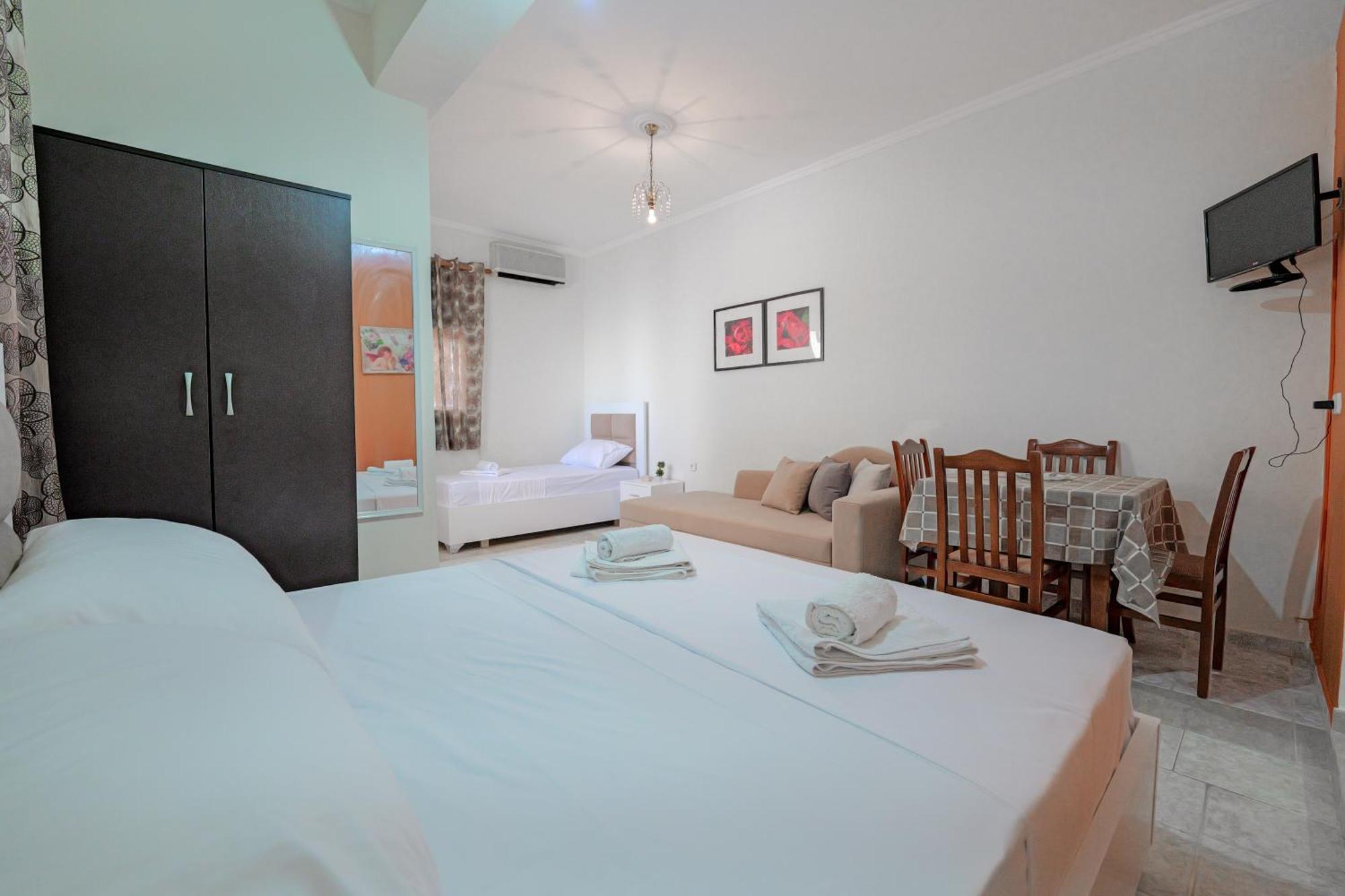 Rafail Hotel Ksamil